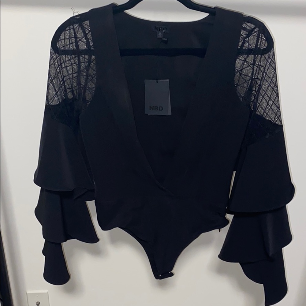 NWT NBD bell sleeve plunging neckline bodysuit